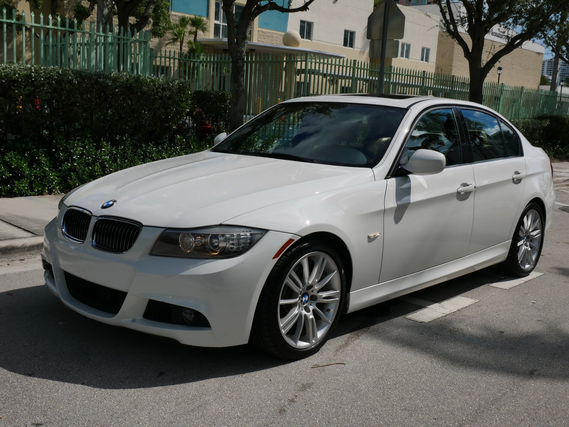 Bmw 3 series 2010