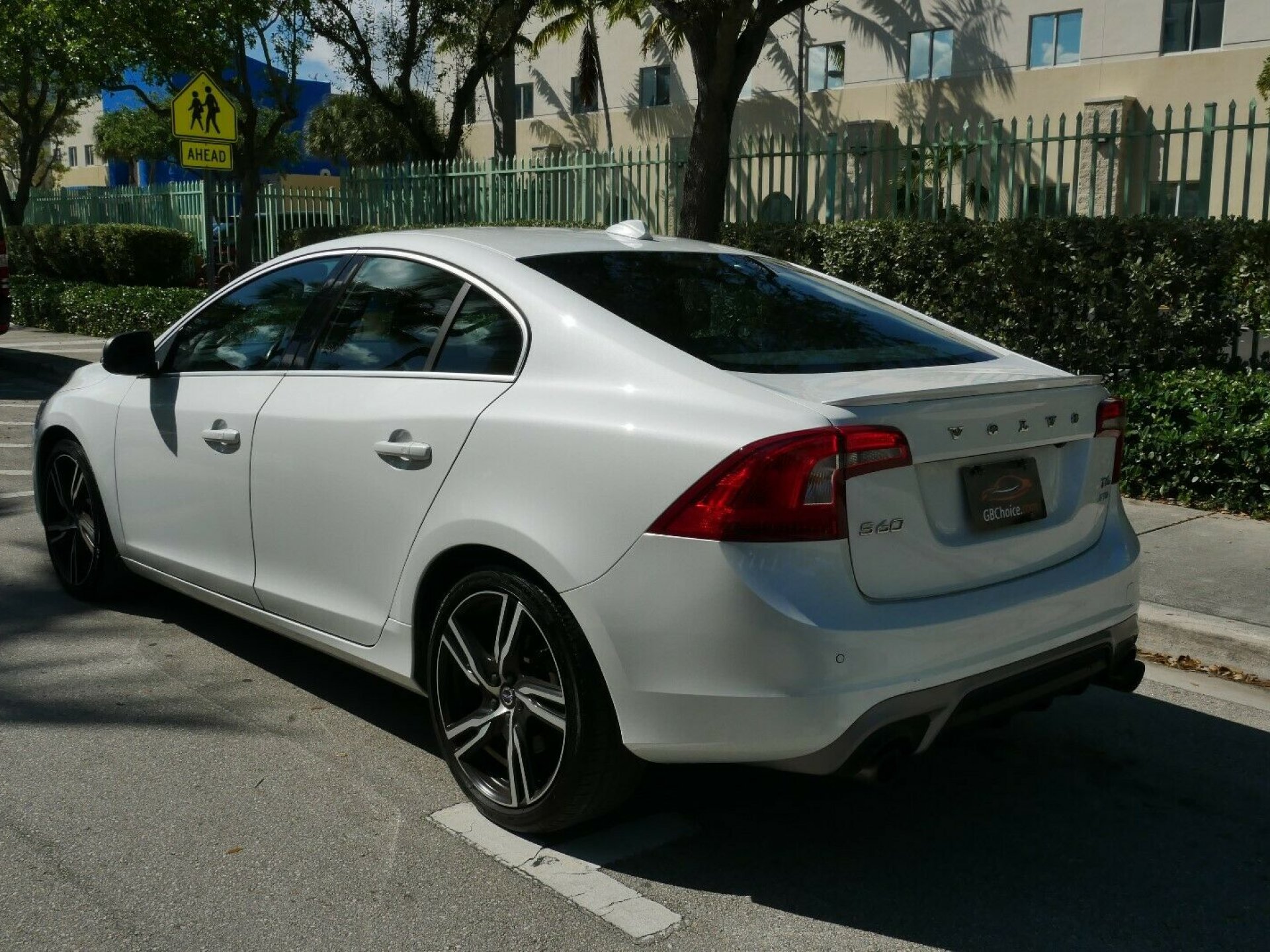 Volvo s60 2017 года