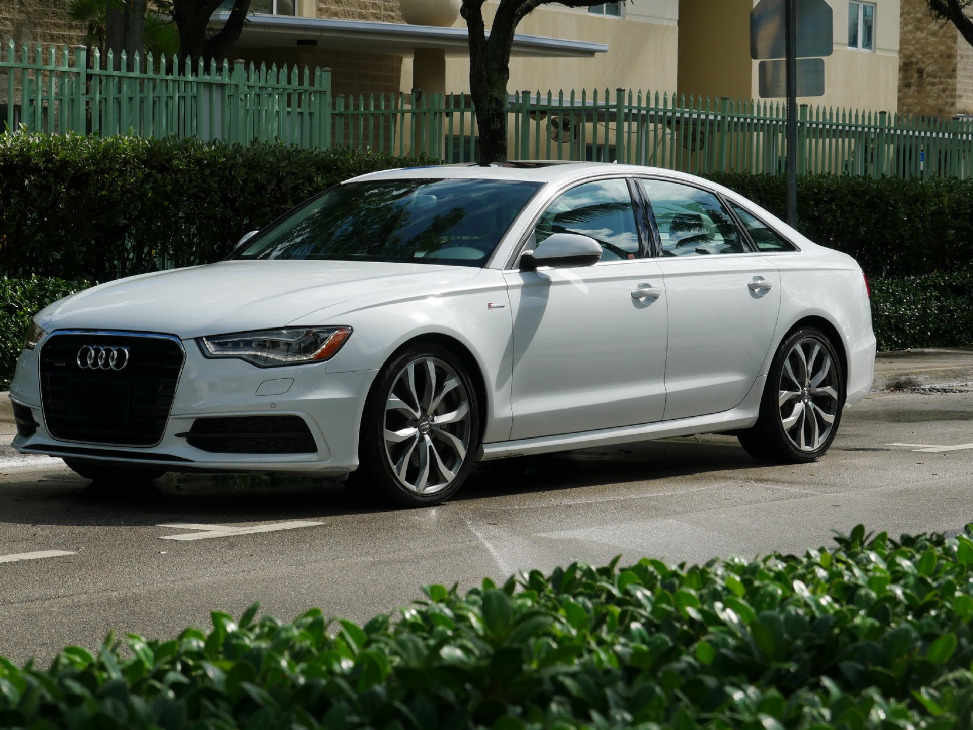 Exciting Audi A6 Premium Plus 2015 Gallery