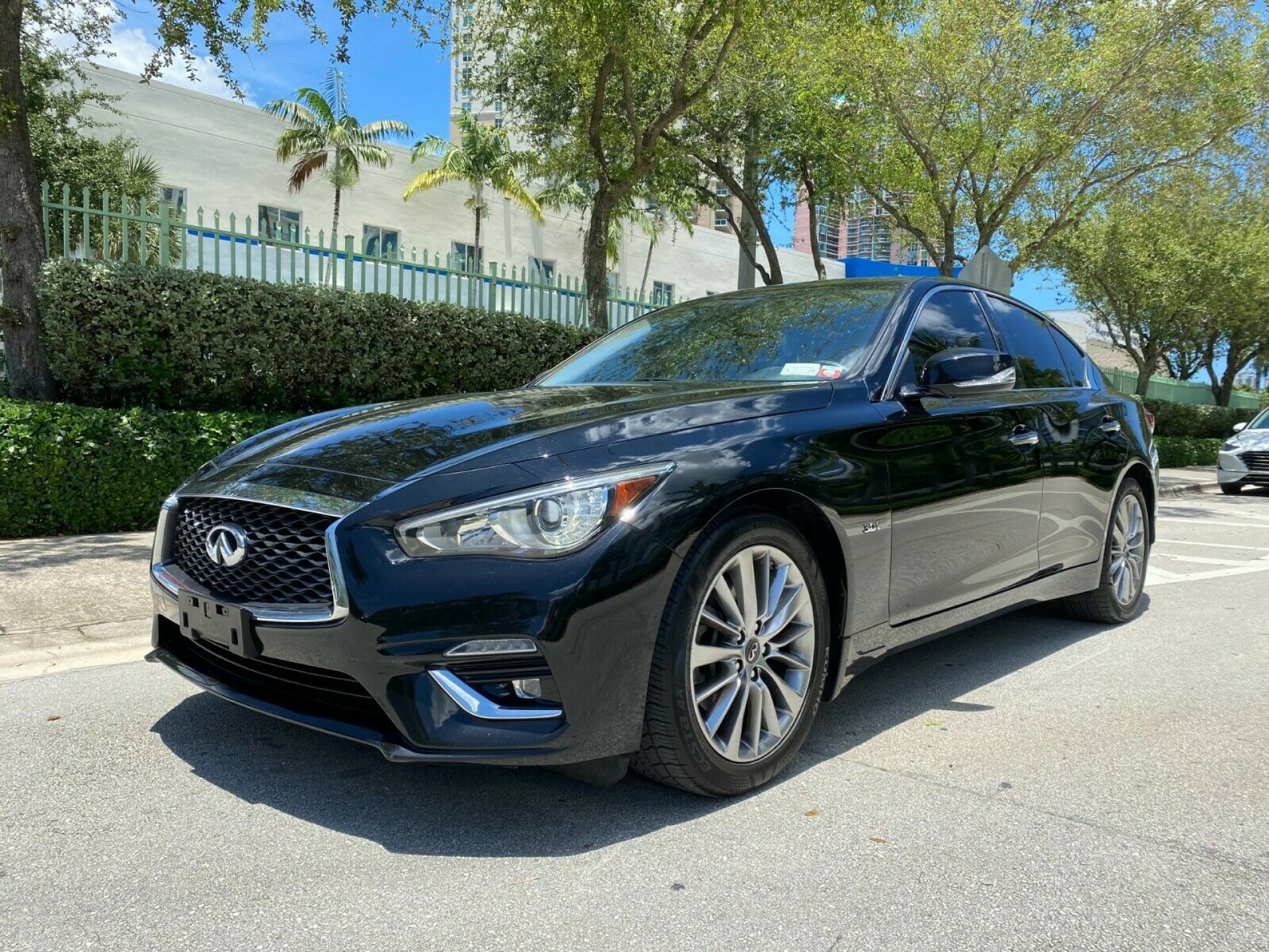 2018 Infiniti Q50 Luxe // Buy Cars on GBChoice