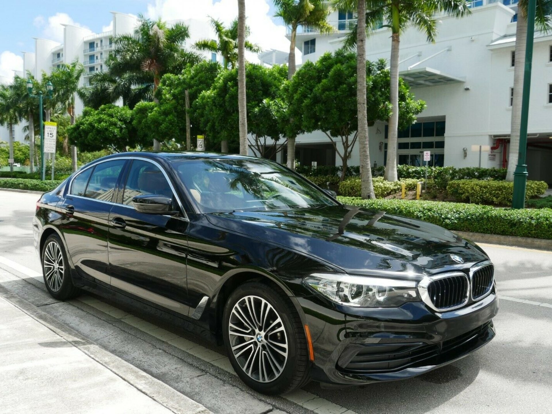 2019 BMW 530i x Drive Sports Package // Buy Cars on GBChoice