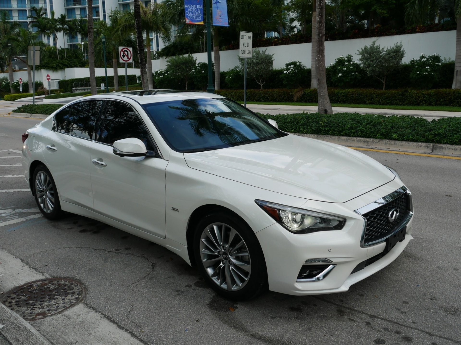 2018 Infiniti Q50 LUXE // Buy Cars on GBChoice